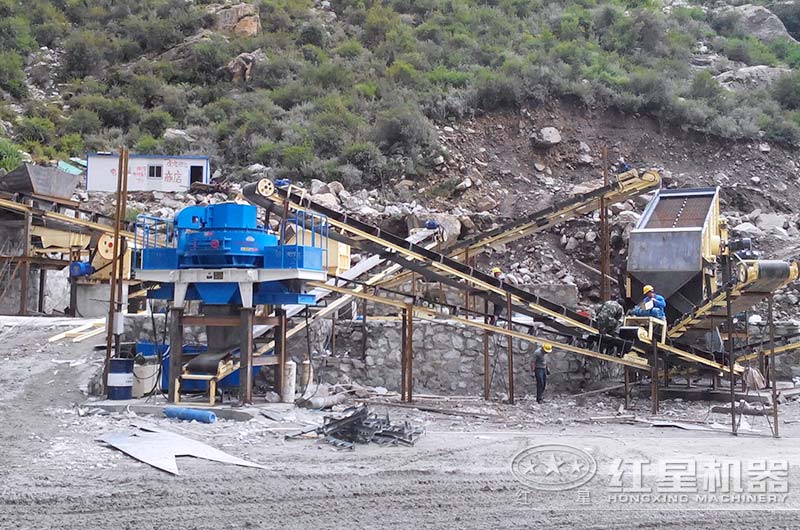 不同系列造沙機(jī)加工現(xiàn)場 不同系列造沙機(jī)加工現(xiàn)場