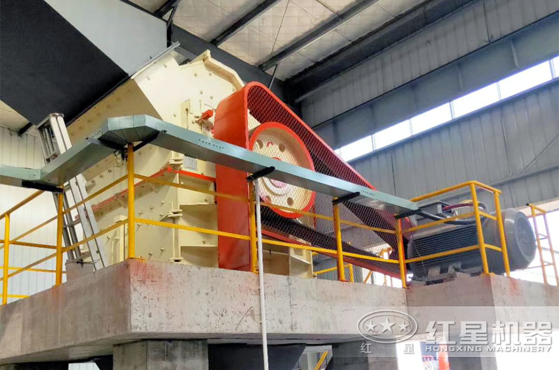 第六代制砂機(jī)生產(chǎn)現(xiàn)場(chǎng) 第六代制砂機(jī)生產(chǎn)現(xiàn)場(chǎng)