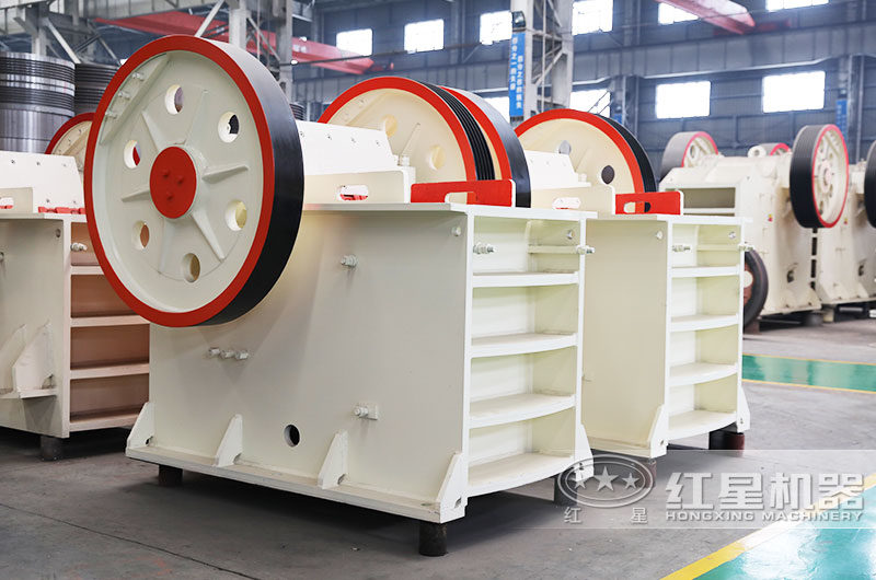 912顎式破石機(jī)產(chǎn)量是多少？一臺(tái)價(jià)格多少錢？