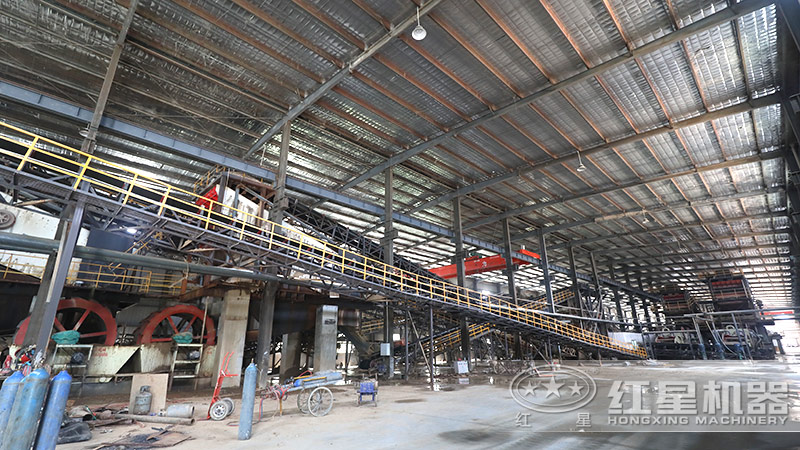 各大生產(chǎn)機(jī)制砂現(xiàn)場(chǎng)少不了人工洗沙設(shè)備 各大生產(chǎn)機(jī)制砂現(xiàn)場(chǎng)少不了人工洗沙設(shè)備